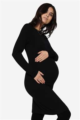 Sort ammekjole med rund hals og lang ærmer - Strikket i Merinoo uld/viskose - med gravid mave