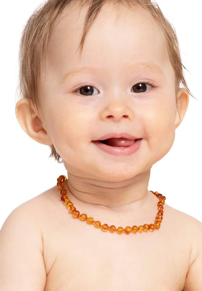 Cognac farvet rav halskæde baby/barn - 100% naturligt materiale - set på baby